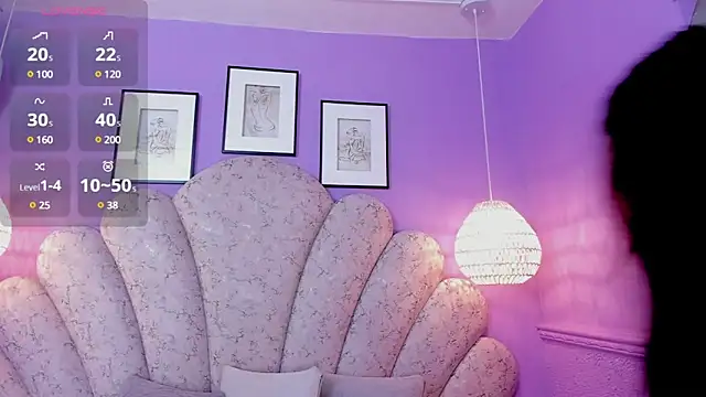 Snapshot of chloe_watson_ chatting on March 18, 2025, 7:53 pm chloe watson online show from March 18, 2025, 7:53 pm