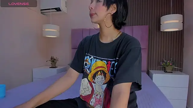 Snapshot of chloe_watson_ chatting on December 5, 2025, 1:31 pm chloe watson online show from December 5, 2025, 1:31 pm