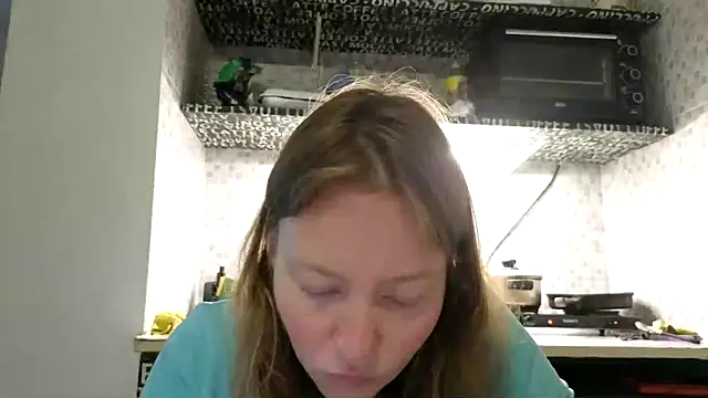Snapshot of Jony_Marta chatting on March 4, 2025, 7:54 pm Jony Marta online show from March 4, 2025, 7:54 pm