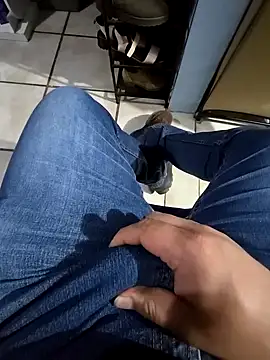 Snapshot of Pnstrokes chatting on February 8, 2025, 12:49 am Pnstrokes online show from February 8, 2025, 12:49 am