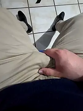 Snapshot of Pnstrokes chatting on February 13, 2025, 4:43 am Pnstrokes online show from February 13, 2025, 4:43 am