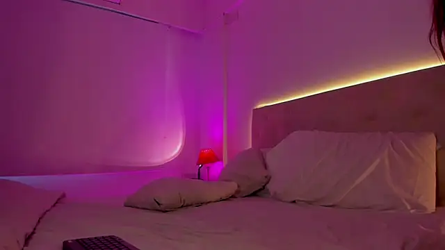 Snapshot of alaskavenom_ chatting on December 4, 2025, 10:40 pm alaskavenom online show from December 4, 2025, 10:40 pm