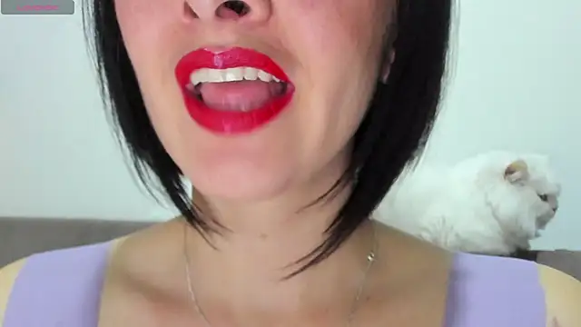 queen fetish online show from February 25, 2025, 10:18 pm