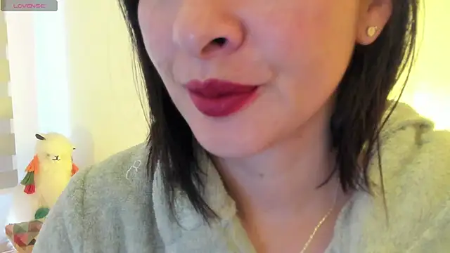 queen fetish online show from September 20, 2025, 11:11 am