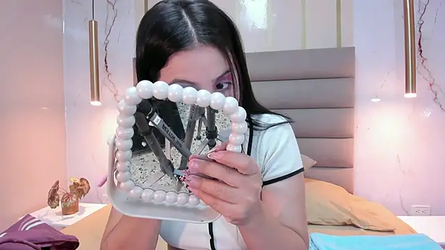 AnneDixie online show from October 18, 2025, 3:09 am