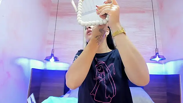 AnneDixie online show from November 21, 2025, 3:05 am