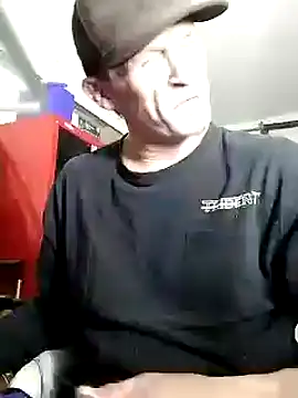 Snapshot of ironwood420 chatting on December 31, 2024, 9:42 am ironwood420 online show from December 31, 2024, 9:42 am