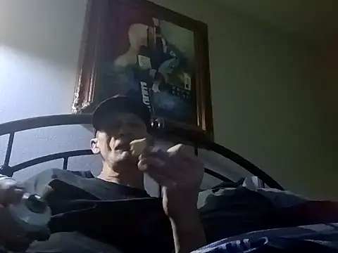 Snapshot of ironwood420 chatting on January 31, 2025, 1:56 pm ironwood420 online show from January 31, 2025, 1:56 pm