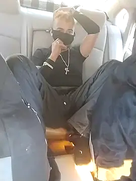 prettyboi6992 online show from March 20, 2025, 9:02 pm