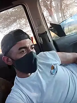 prettyboi6992 online show from October 4, 2025, 8:40 pm