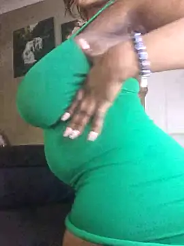 Snapshot of Bustygoddess32 chatting on March 15, 2025, 3:40 am Bustygoddess32 online show from March 15, 2025, 3:40 am