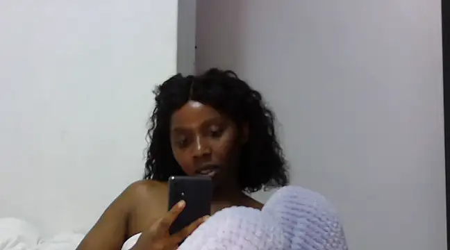 Sexxybella27 online show from February 18, 2025, 8:36 pm