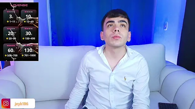 Snapshot of Jey_keler1 chatting on November 16, 2025, 10:04 pm Jey keler1 online show from November 16, 2025, 10:04 pm