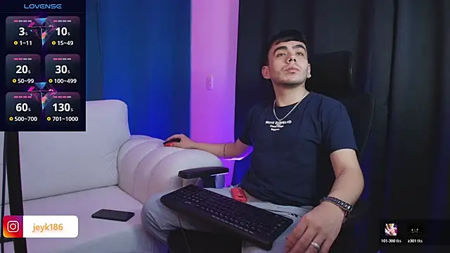 Snapshot of Jey_keler1 chatting on November 27, 2025, 12:56 am Jey keler1 online show from November 27, 2025, 12:56 am