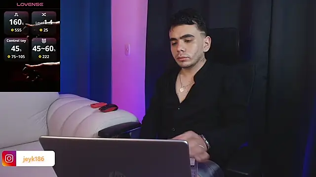 Snapshot of Jey_keler1 chatting on November 29, 2025, 4:59 am Jey keler1 online show from November 29, 2025, 4:59 am