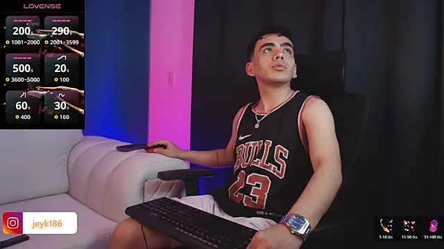 Snapshot of Jey_keler1 chatting on November 30, 2025, 1:59 pm Jey keler1 online show from November 30, 2025, 1:59 pm