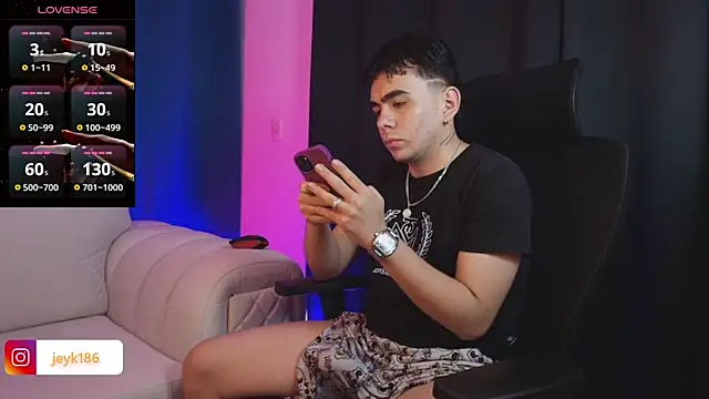 Snapshot of Jey_keler1 chatting on December 1, 2025, 12:21 pm Jey keler1 online show from December 1, 2025, 12:21 pm