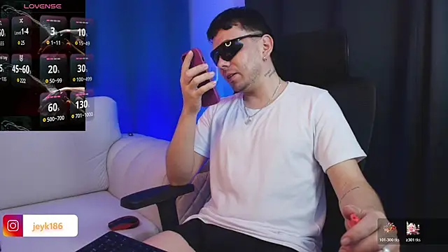 Snapshot of Jey_keler1 chatting on December 4, 2025, 7:44 pm Jey keler1 online show from December 4, 2025, 7:44 pm