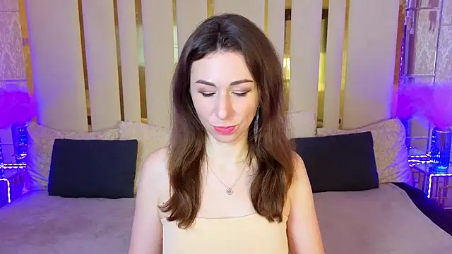 KimmmLi online show from November 7, 2025, 7:08 am