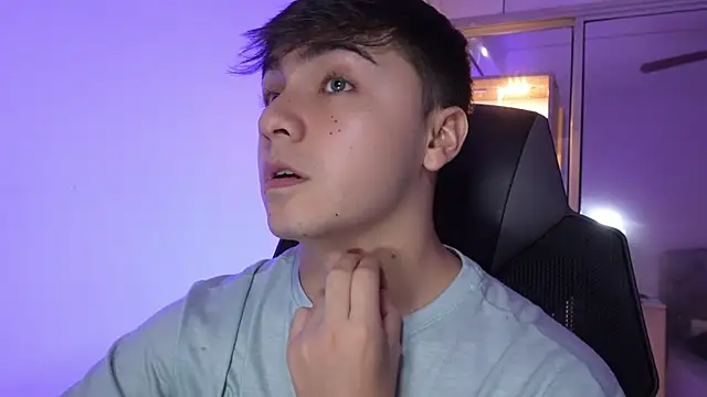 aron  cooper online show from November 13, 2025, 9:58 pm