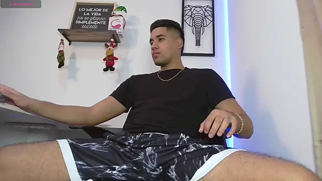 Thonydupont online show from December 10, 2024, 11:19 pm