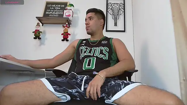 Thonydupont online show from December 17, 2024, 11:05 pm