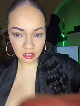 DestineeJayde online show from October 27, 2025, 6:28 am