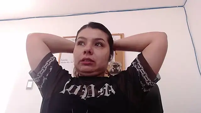 Snapshot of miaa_daniels chatting on January 8, 2025, 5:59 pm miaa daniels online show from January 8, 2025, 5:59 pm