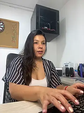 Snapshot of miaa_daniels chatting on March 3, 2025, 4:14 pm miaa daniels online show from March 3, 2025, 4:14 pm