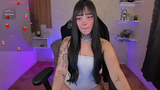 mia catt05 online show from February 9, 2025, 8:11 am