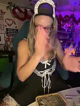 TrenaAnne online show from February 16, 2025, 8:11 pm