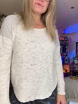 TrenaAnne online show from February 18, 2025, 12:26 am