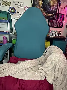 TrenaAnne online show from March 14, 2025, 4:32 am