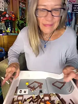 TrenaAnne online show from October 10, 2025, 4:22 am