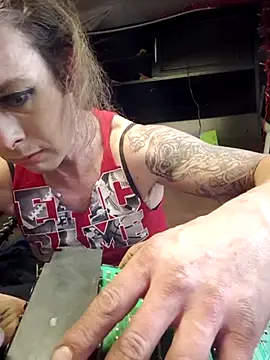 Snapshot of cdressupdiva chatting on March 2, 2025, 11:29 am cdressupdiva online show from March 2, 2025, 11:29 am