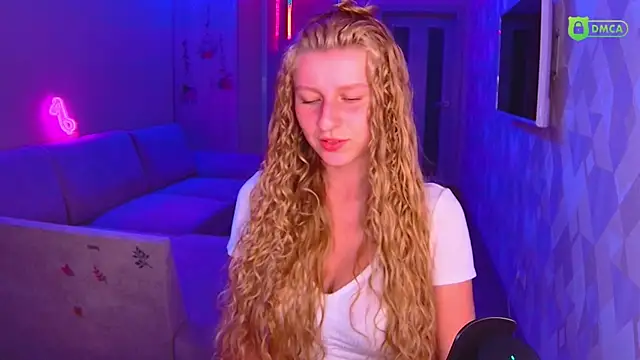 Snapshot of AmaliaQueen chatting on September 28, 2025, 3:28 pm AmaliaQueen online show from September 28, 2025, 3:28 pm