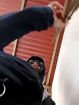 Snapshot of sebasxx97 chatting on September 9, 2025, 2:27 pm sebasxx97 online show from September 9, 2025, 2:27 pm