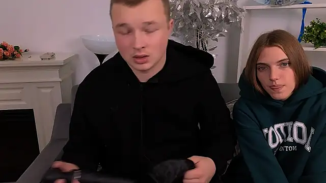  Olli  Stiw  online show from October 13, 2025, 8:14 am