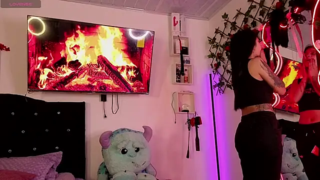 Alaia Asuka online show from September 29, 2025, 12:27 am