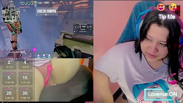 crystal7u7 online show from January 10, 2025, 8:40 am