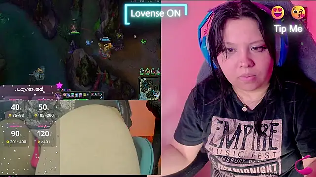 crystal7u7 online show from January 12, 2025, 6:39 am