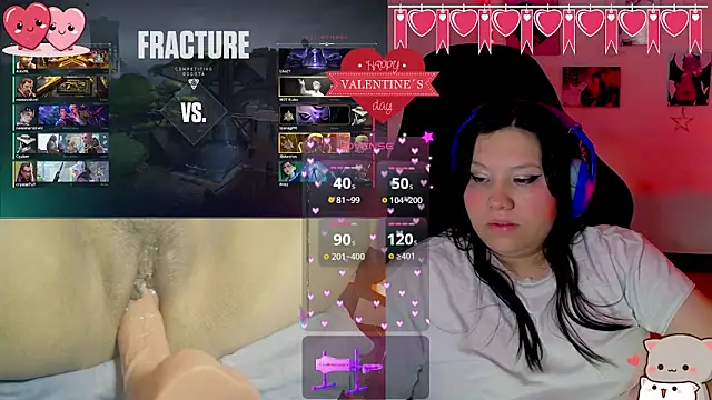 crystal7u7 online show from February 15, 2025, 5:51 am