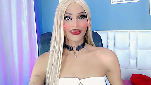 Snapshot of amal_baddell chatting on December 22, 2024, 5:23 am amal baddell online show from December 22, 2024, 5:23 am