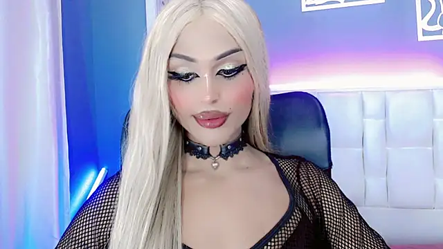 Snapshot of amal_baddell chatting on January 14, 2025, 5:30 am amal baddell online show from January 14, 2025, 5:30 am