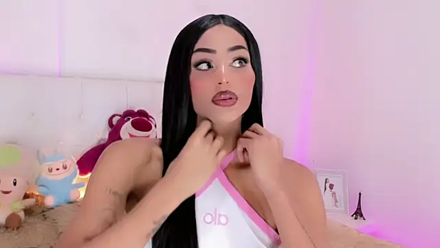 Snapshot of amal_baddell chatting on November 3, 2025, 8:43 pm amal baddell online show from November 3, 2025, 8:43 pm