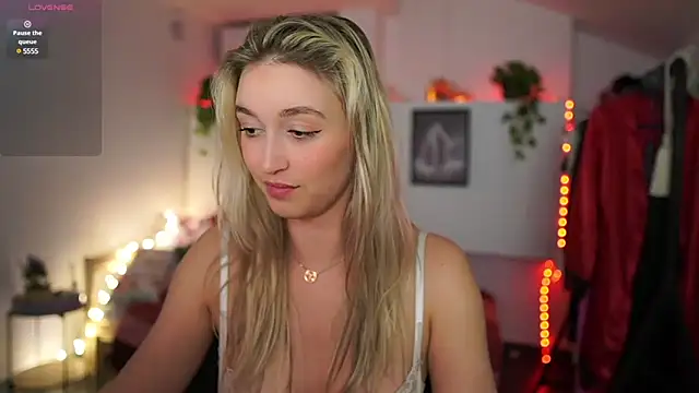 Snapshot of Alexis___Texas chatting on January 12, 2025, 10:22 pm Alexis Texas online show from January 12, 2025, 10:22 pm