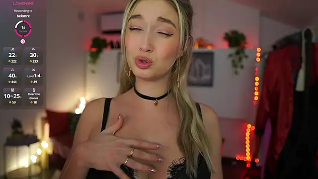 Snapshot of Alexis___Texas chatting on January 24, 2025, 10:30 pm Alexis Texas online show from January 24, 2025, 10:30 pm