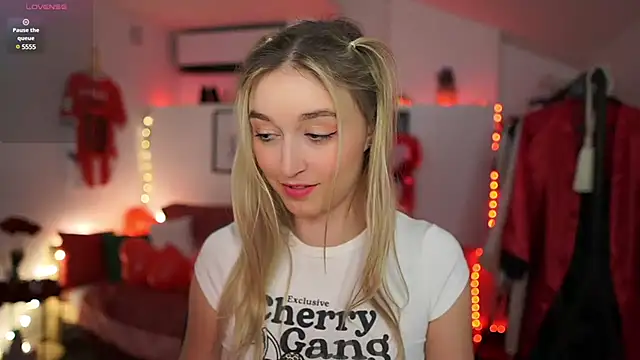 Snapshot of Alexis___Texas chatting on February 16, 2025, 10:21 pm Alexis Texas online show from February 16, 2025, 10:21 pm