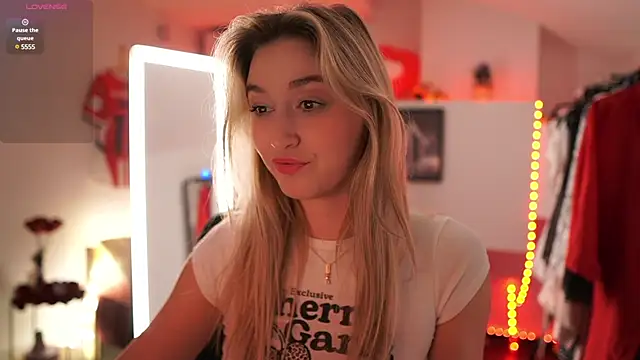 Snapshot of Alexis___Texas chatting on February 28, 2025, 10:17 pm Alexis Texas online show from February 28, 2025, 10:17 pm