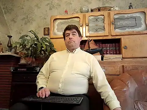 Snapshot of sympatrique chatting on March 21, 2025, 11:55 am sympatrique online show from March 21, 2025, 11:55 am